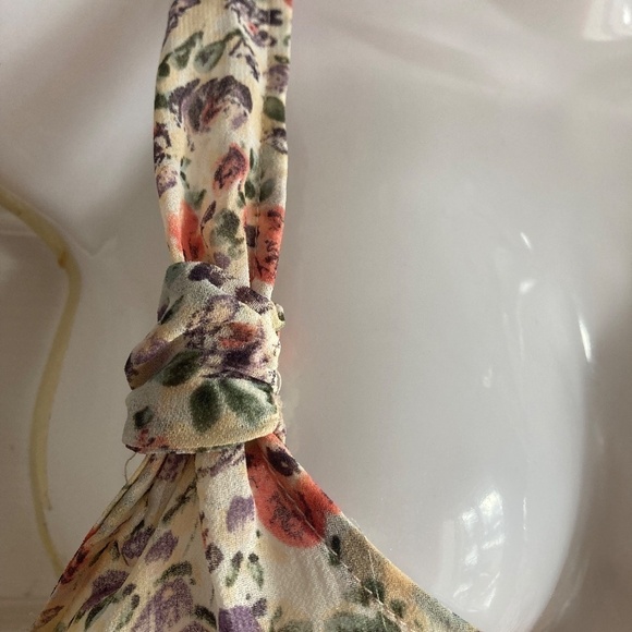 Floral cute top size S/XS - Picture 7 of 9